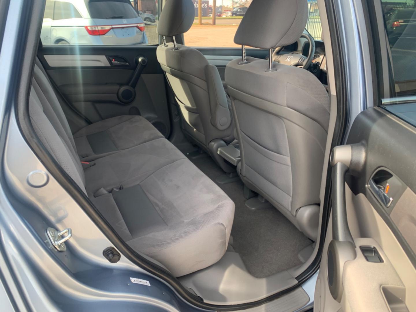 2010 Blue /gray Honda CR-V EX 2WD AT (3CZRE3H58AG) with an 2.4L L4 DOHC 16V engine, Automatic transmission, located at 1830 North Belt Line Road, Irving, TX, 75061, (469) 524-0199, 32.834373, -96.993584 - Photo#9